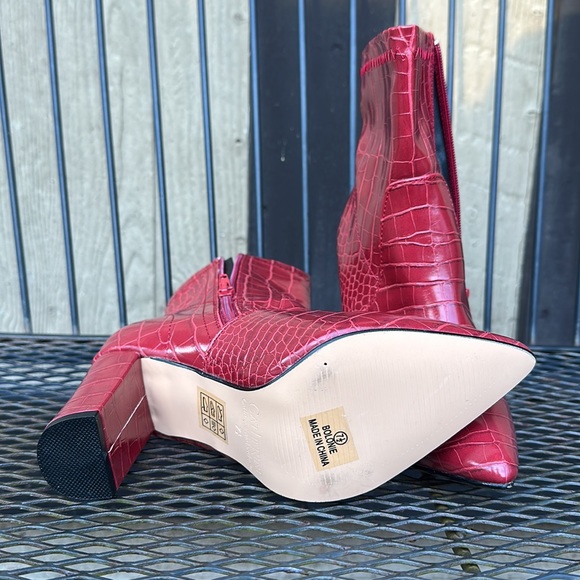 NWT. Catherine Malandrino Ankle Boots - Picture 16 of 17